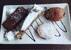 Desserts du brunch  at Annie's Kitchen in Lille