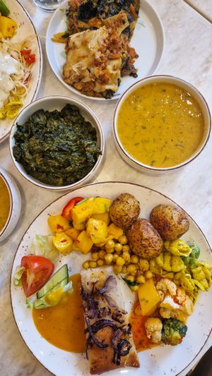 Lassagne, palak paneer (med tofu), daal soup + plock från buffén at Andrum Cafe in Gothenburg