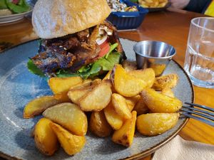 Bulgogi burger and wedge fries at And 유 (Yu) Cafe in Jeju