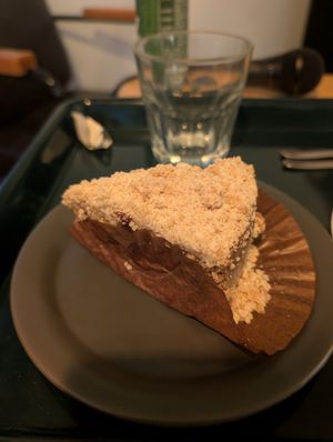 Apple crumble at And 유 (Yu) Cafe in Jeju