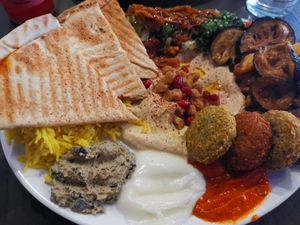 Gemischter Teller at Bodhi in Mannheim