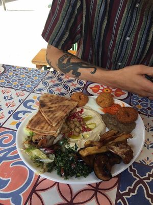 gemischter teller at Bodhi in Mannheim