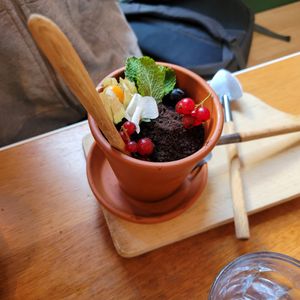 Non-vegan cheese cake at That's Toast in Bruges