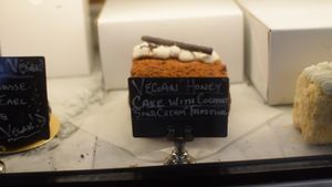 vegan honeyless cake at Pinoyshki in Seattle