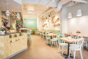 The main eating area at Pinoyshki in Seattle