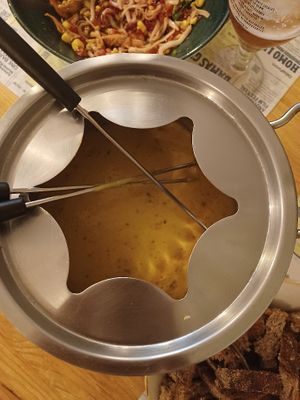 Fondue vegana at La Tia Carlota in Madrid