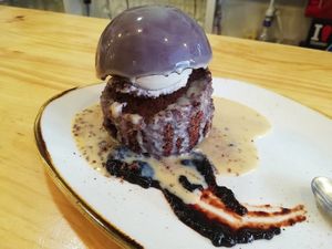 postre de strachacoco at La Tia Carlota in Madrid