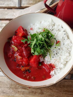 Beetroot Curry at Lille Brunch & Lunch in Tenerife