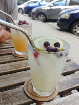 Fresh lemonade at Lille Brunch & Lunch in Tenerife