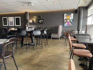 Dining area  at hjá höllu in Grindavik