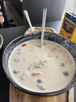 Chia pudding with almond milk  at hjá höllu in Grindavik