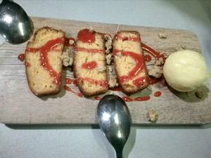 carrot cake with sorbetto at Séptimo Arte in Conil De La Frontera