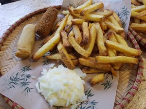 Fries, Loempia, Kipcorn and mayo with onions 😋 at Puur Friet in Meppel