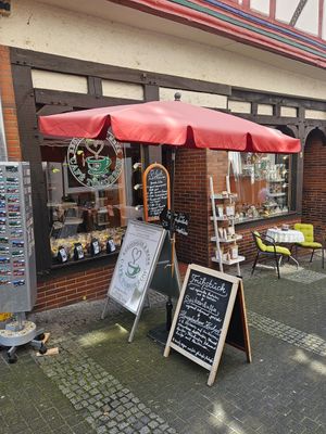  at Cafe Tomorrow in Linz Am Rhein