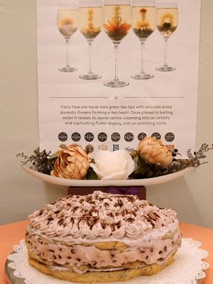 Vegane Torte at Cafe Tomorrow in Linz Am Rhein