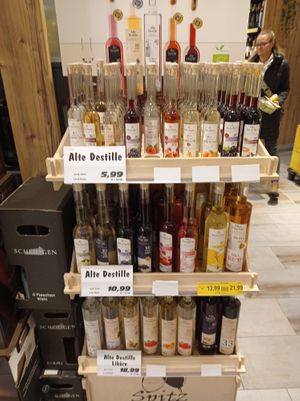 Vegane Bio-Liköre von der Linzer Höhe  at Cafe Tomorrow in Linz Am Rhein