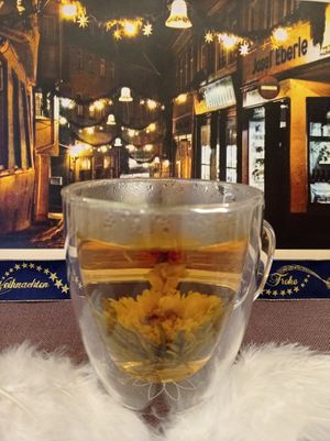 Erblühtee von FloraTea at Cafe Tomorrow in Linz Am Rhein