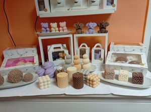 Regional handgefertigte vegane Kerzen aus deutschem Pflanzenwachs, brennen rauchfrei ab at Cafe Tomorrow in Linz Am Rhein