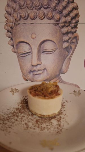 Himmlische Törtchen ohne raffinierten Zucker und ohne Mehl. Gesüßt mit Agavendicksaft.
Hier: Bratapfel at Cafe Tomorrow in Linz Am Rhein