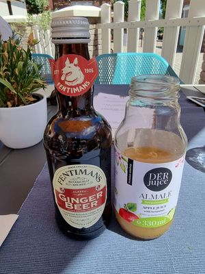 Drinks at Veganeeta Home in Balatonalmadi