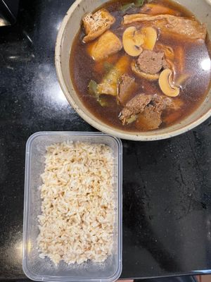 	1x   R1. Herbal Soup with Rice (Bak Kut Teh) 素骨茶	  RM 11.20	
         Brown Rice 糙米 at Tze Ern Vege Restaurant 慈恩素食 in Kuala Lumpur