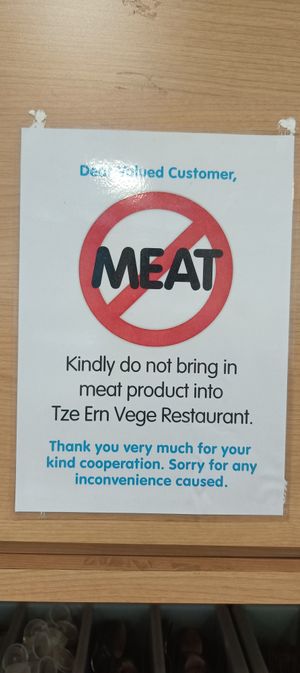 Very tasty vegetarian food at Tze Ern Vege Restaurant 慈恩素食 in Kuala Lumpur