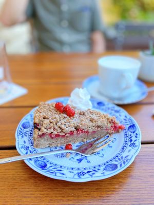 Johannisbeerenstreuselkuchen at Gasthof Falkenhorst in Burig