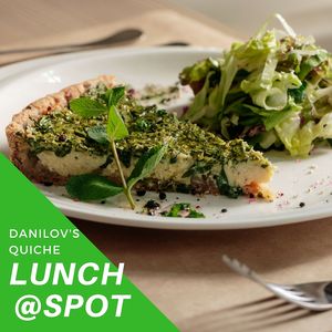 Lunch @spot.ns 
Danilov’s quiche (brown flour, seed mix, caramelized onion, ricotta, nutritional yeast , spinach, mint, lime, salad mix)........250RSD
Danilov kiš (integralno brašno, miks semenki, karamelizovani luk, rikota, nutricioni kvasac, spanać, menta, limeta,
miks salata)........250din
*Nijedna namirnica nije životinjskog porekla*
•
U Spotu ručak služimo od 12h do 22h.
•
Nutricioni kvasac ne sadrži gluten, a bogat je proteinima, selenom, cinkom, folnom kiselinom i vitaminima B kompleksa i C. Takodje u sebi sadrži i natrijum, gvoždje i magnezijum.
•
Kompletan meni možete pogledati na našoj fb stranici https://www.facebook.com/spot021/
•
Vidimo se u zdravoj tački Novog Sada!  at Spot in Novi Sad
