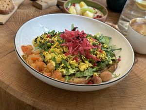 Protein Bread with Avocado and golden Tofu   at Schadzi Cafe in Linz