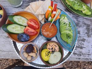 My vegan "orientalischer Teller" at Schadzi Cafe in Linz