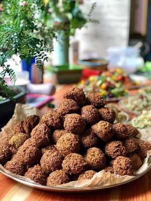 Hausgemachte Falafel at Schadzi Cafe in Linz