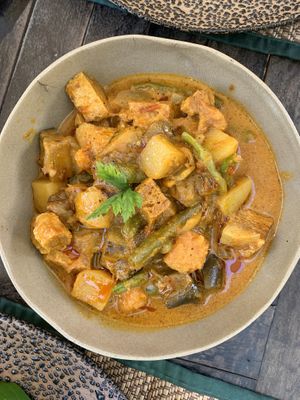 Curry at Vegetal Wonder in Siem Reap