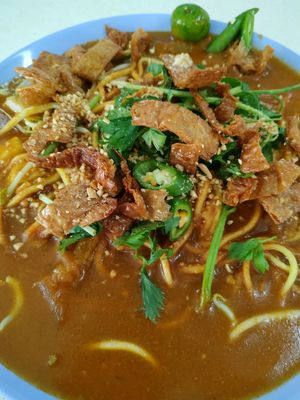 Mee-rebus (with hard boiled egg, not shown in pic) Sunday special. $3.50 at SHU Vegetarian 蔬方斋 - Hougang in Northeast Singapore