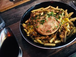 Chooks Away with Feelin’ Gravy loaded fries at Pieminister @ Long Row Social in Nottingham