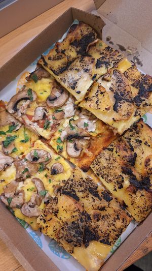  at Latin Pizza in Bucharest