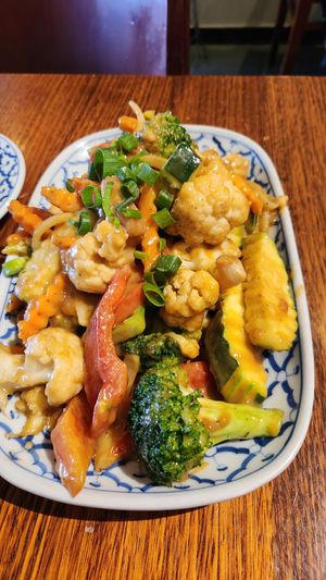 Stir fry vegetables with satay sauce at Arani Thai Restaurant in Geelong