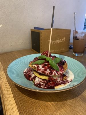 Beeren Pancake Tower  at Vrohstoff in Wurzburg