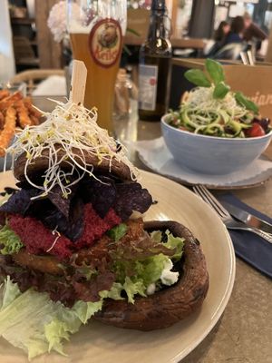 Vegan burger in Portobello Mushroom  at Vrohstoff in Wurzburg