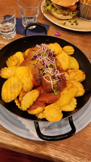 Currywurst at Vrohstoff in Wurzburg