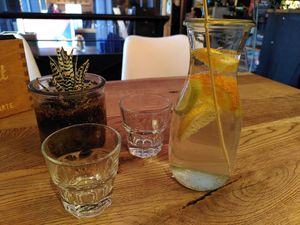 Karaffe voll Glück Zitrone, Limette, Orange at Vrohstoff in Wurzburg