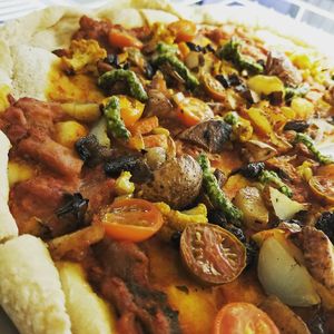 vegan veggie pizza at Moonlight Cafe in Brewster