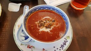 Tomatensoep met brood at Obst & Gemüse in Rotterdam