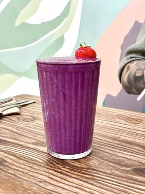 Super berry smoothie 🍓🫐  at Wild and Wild in Congleton