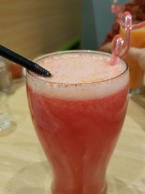 refreshing watermelon juice at Kimosasa - Mines Shopping Mall in Seri Kembangan