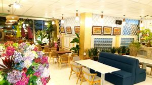 Gardent at Loving Hut Amoura in Tan Thien