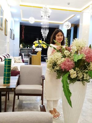 Customer at Loving Hut Amoura in Tan Thien