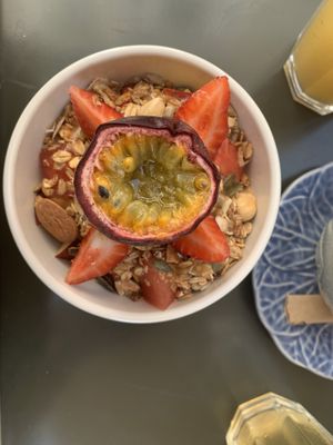 Fruit bowl at Óbio in Porto
