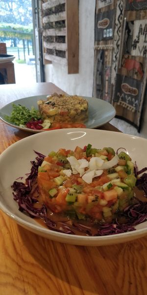 Óbio salad at Óbio in Porto