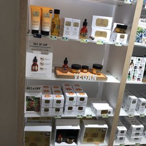 Vegan skincare at The Body Shop - Provence in Paris