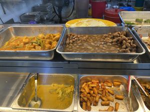 Lunch  at Xian Yuan 贤缘素食 in Northeast Singapore